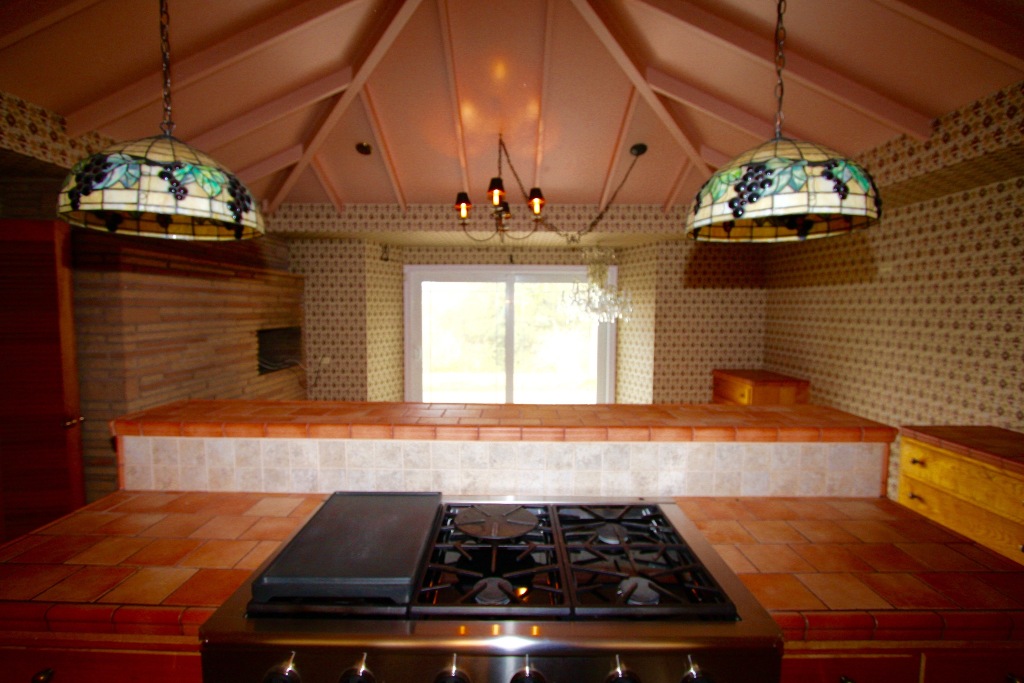 713 Fairoaks Lane, Murphys, United States 95247