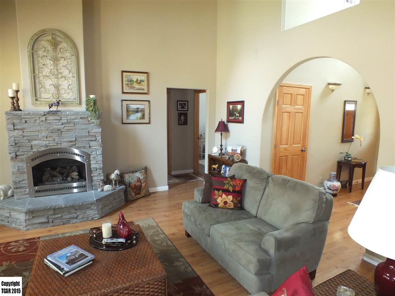 13380 Clements Road, Groveland, CA 95321