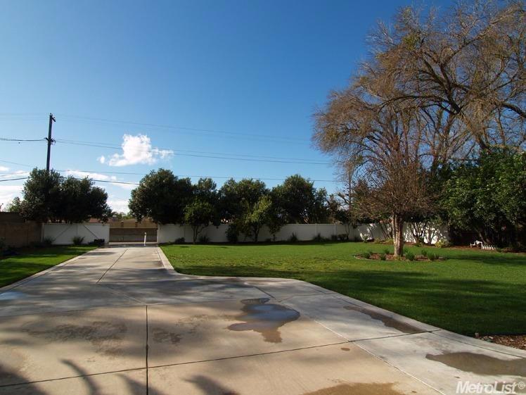 1242Mitchell Rd, Modesto, United States 95351