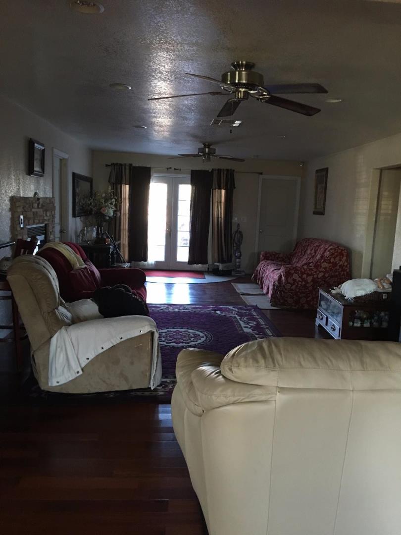 1657 Elm Ave, Modesto, United States 95358