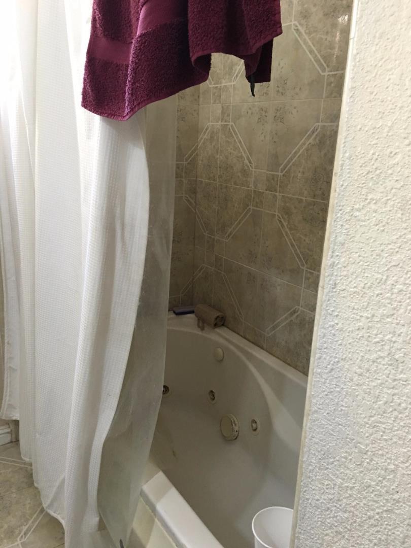 1657 Elm Ave, Modesto, United States 95358