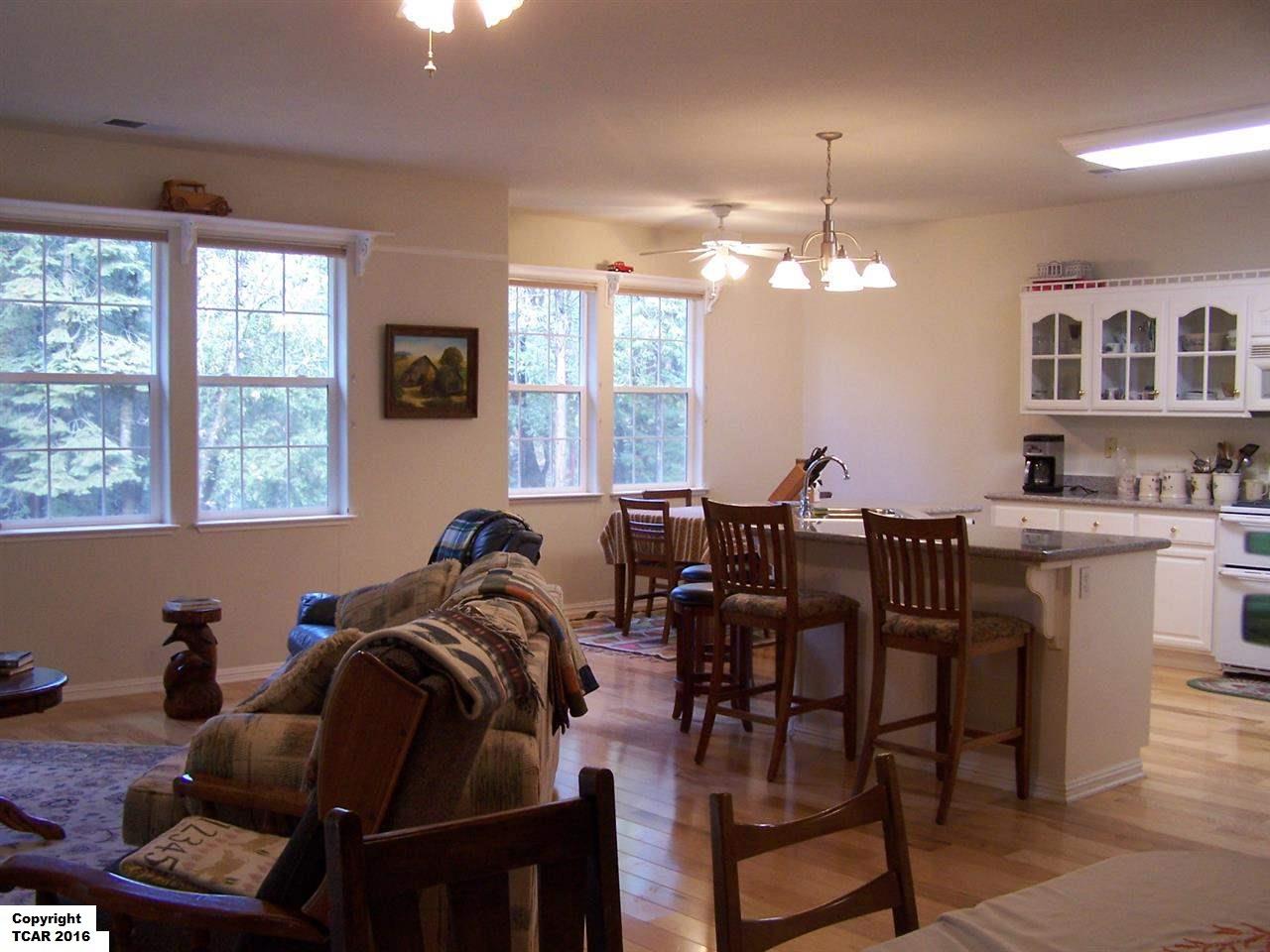 22690 Virginia Avenue West, Twain Harte, CA 95383