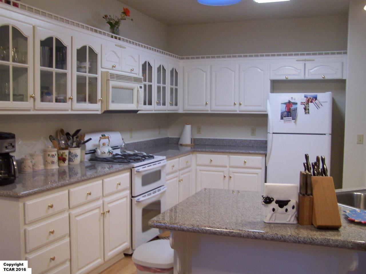 22690 Virginia Avenue West, Twain Harte, CA 95383