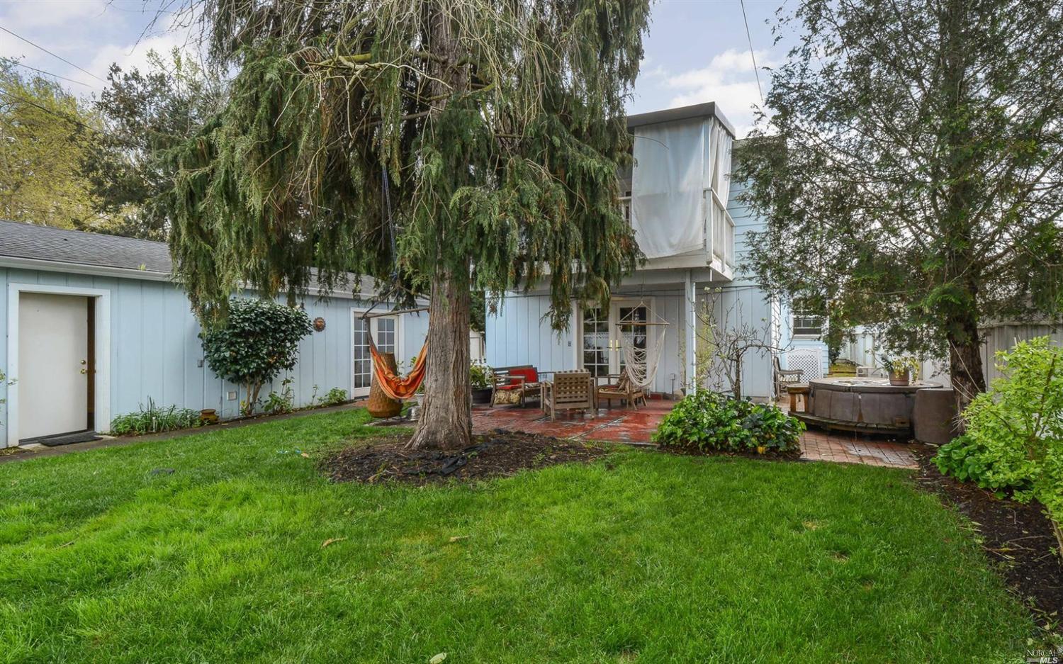 1709Bryden Lane, Santa Rosa, CA 95404