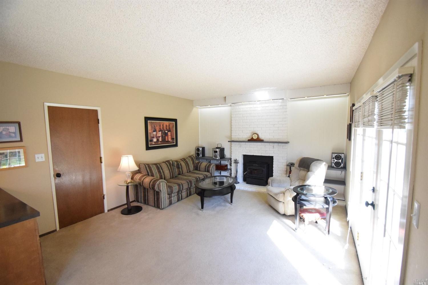 3533 Brookdale Drive, Santa Rosa, United States 95404