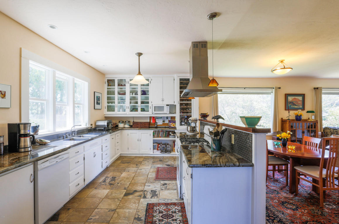 3721 Albion Little River Road, Albion, CA 95410