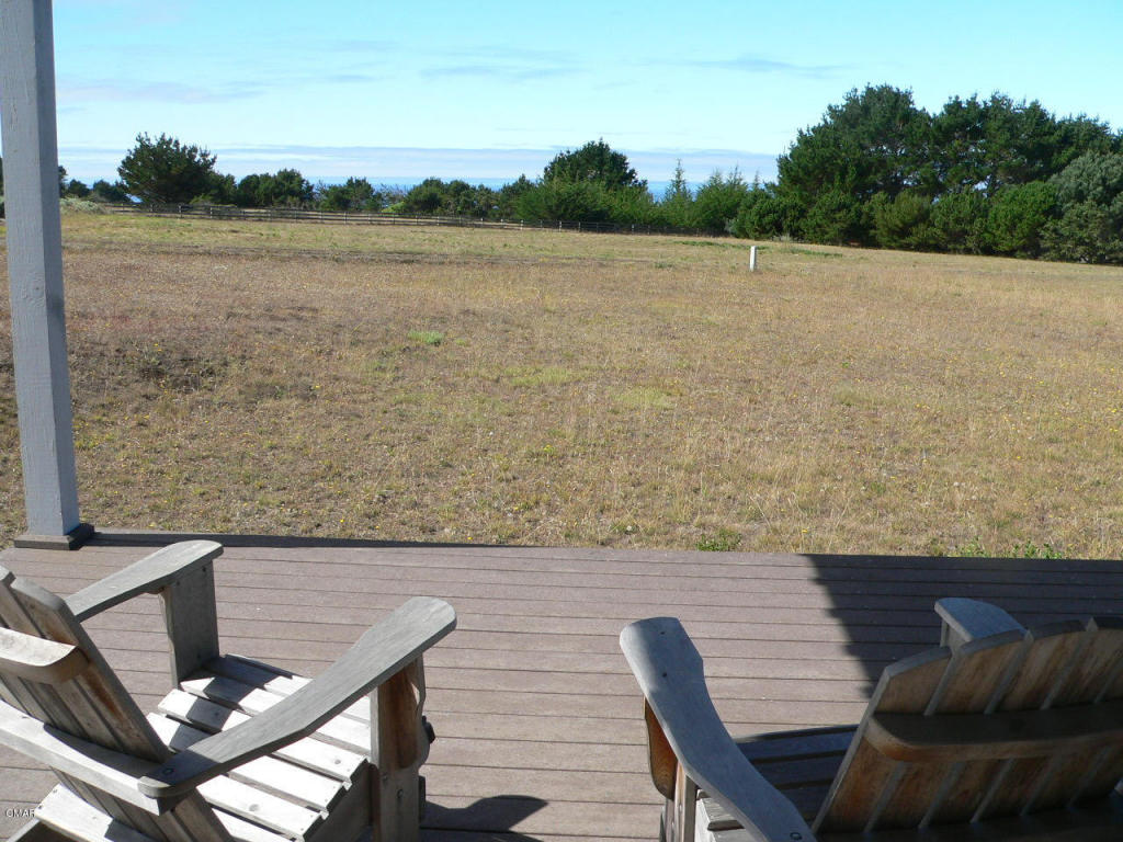 2456 Nonella Ln, Albion, CA 95410