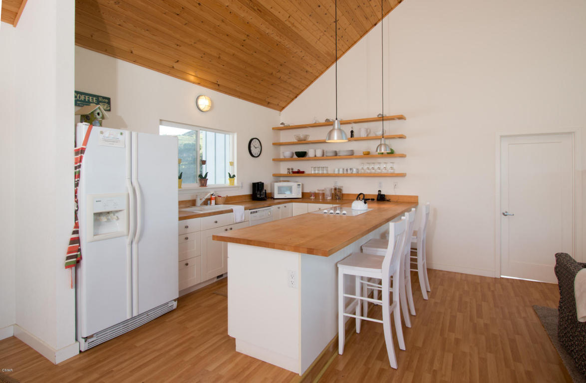 2456 Nonella Ln, Albion, CA 95410
