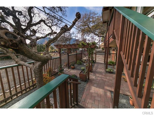 9719 Crestview Drive, Clearlake Park, United States 95422