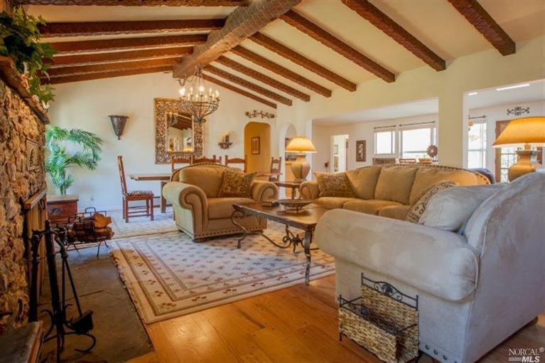 10513 East Highway 20 Highway, Clearlake Oaks, United States 95423