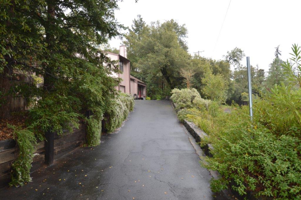 157 Sutter Road, Cloverdale, United States 95425