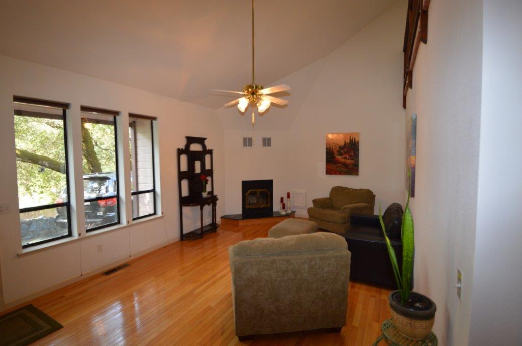 157 Sutter Road, Cloverdale, United States 95425