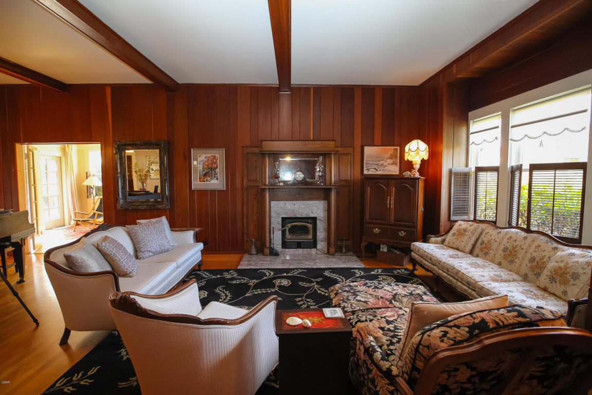 210 Brandon Way, Fort Bragg, CA 95437