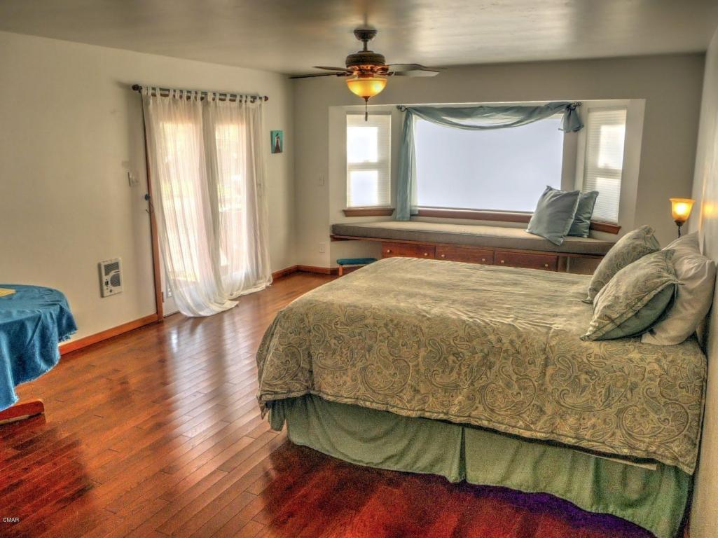 33000 Mill Creek Dr, Fort Bragg, CA 95437