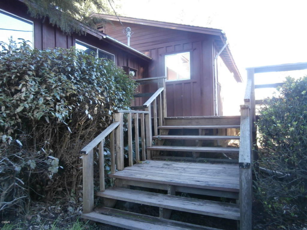 31280 Little Valley Rd, Fort Bragg, CA 95437