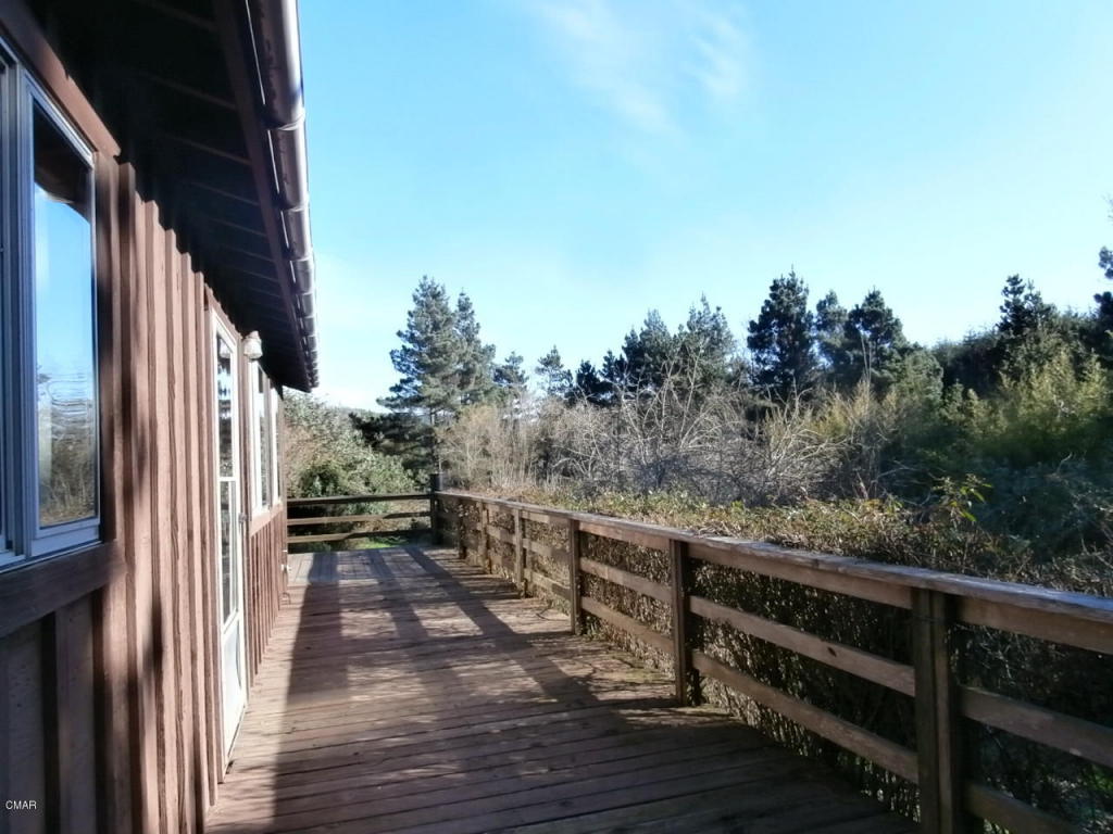 31280 Little Valley Rd, Fort Bragg, CA 95437