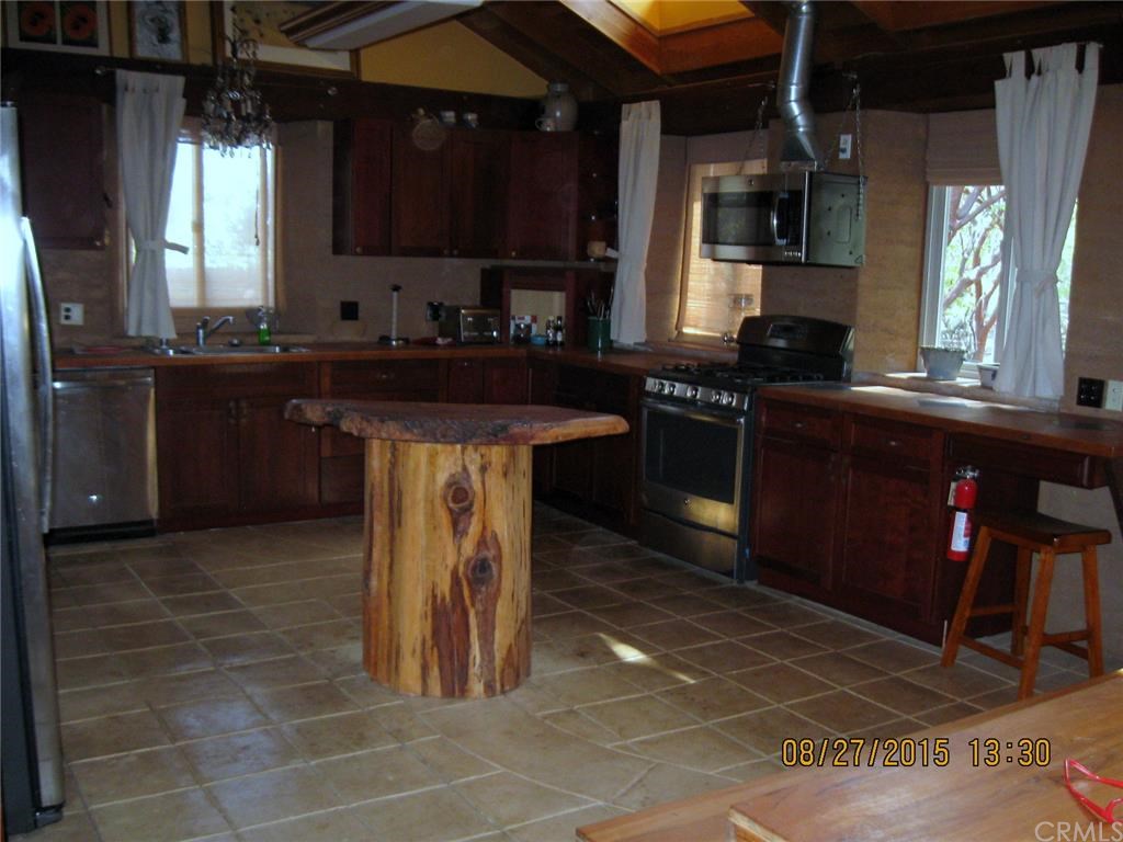 3130 Riviera Heights Drive, Kelseyville, CA 95451
