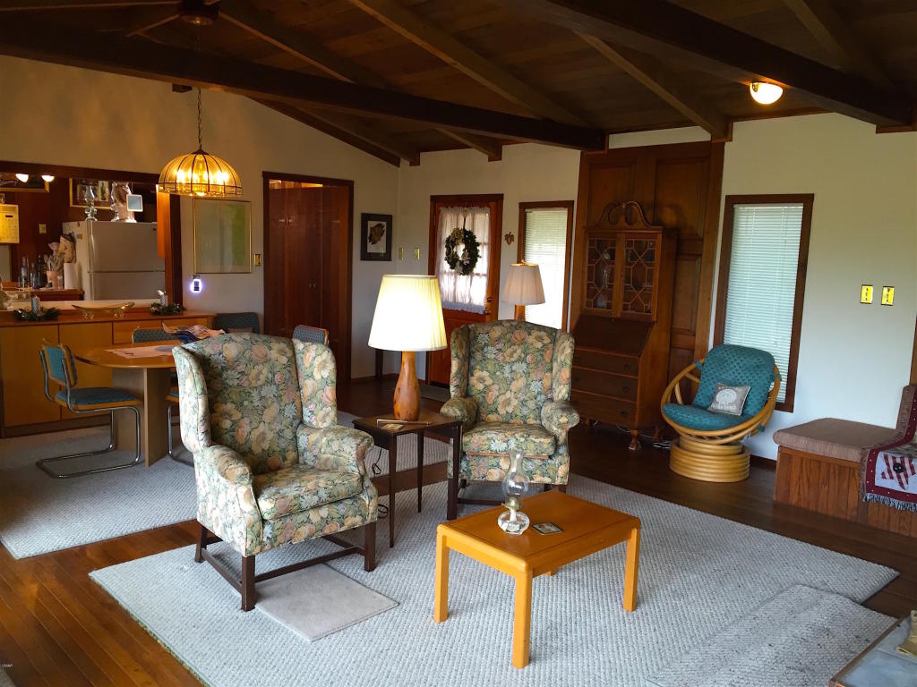 44900 Gordon Ln, Mendocino, CA 95460
