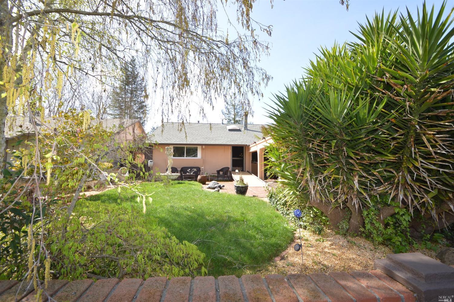 360 Brookhaven Ct, Sebastopol, United States 95472