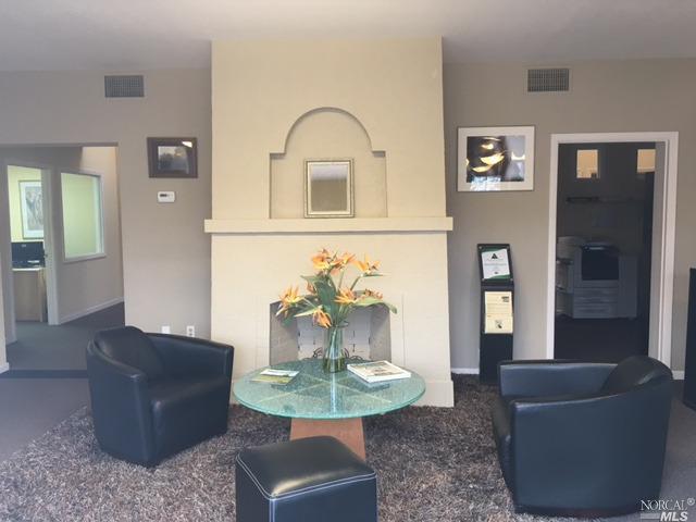 6876Sebastopol Avenue, Sebastopol, CA 95472