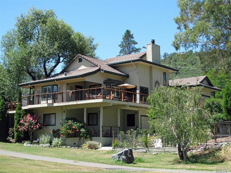 901 Saint Francis Way, Ukiah, CA 95482