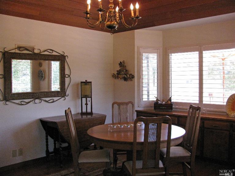 901 Saint Francis Way, Ukiah, CA 95482