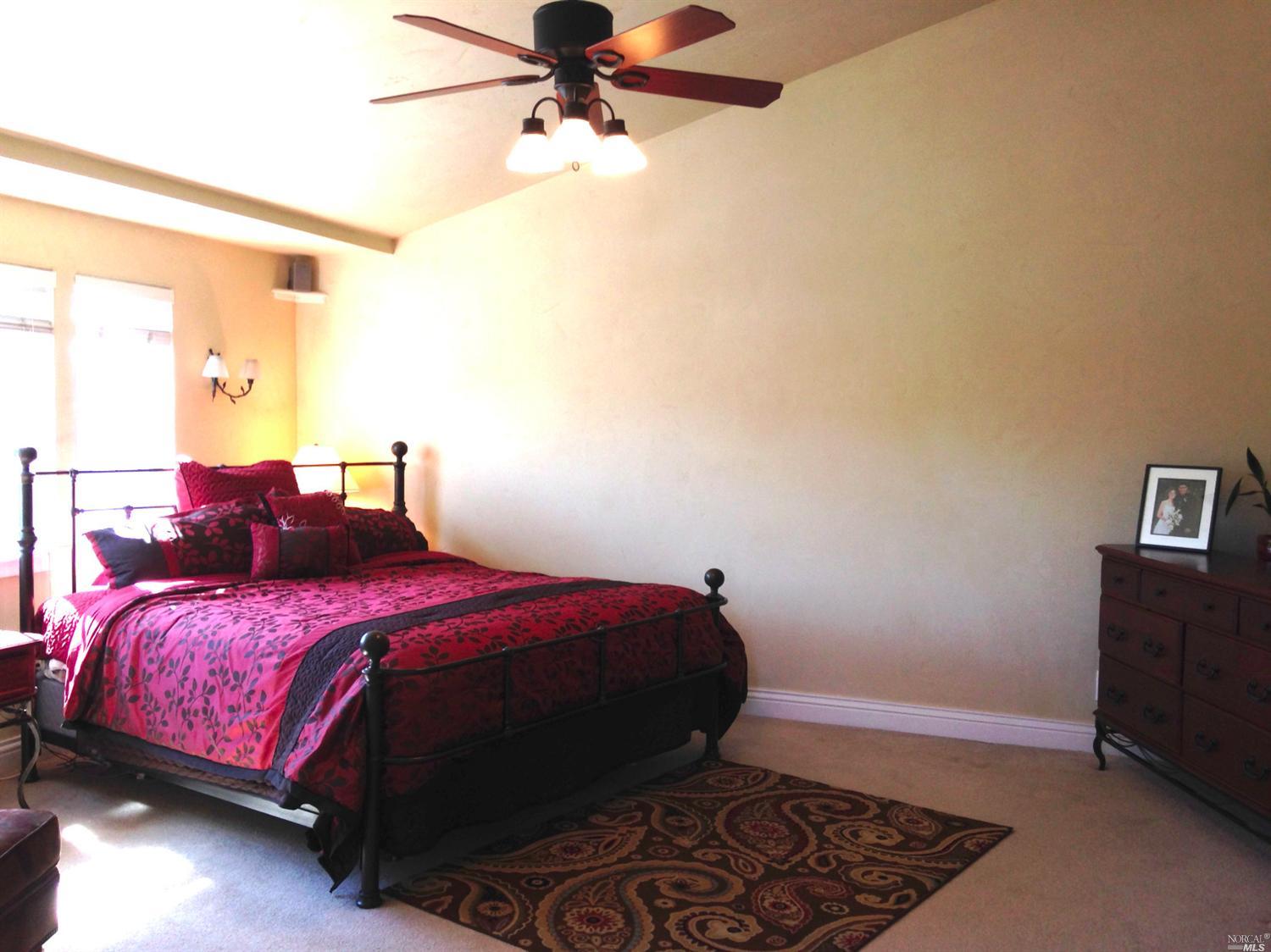 504Christopher Way, Windsor, CA 95492