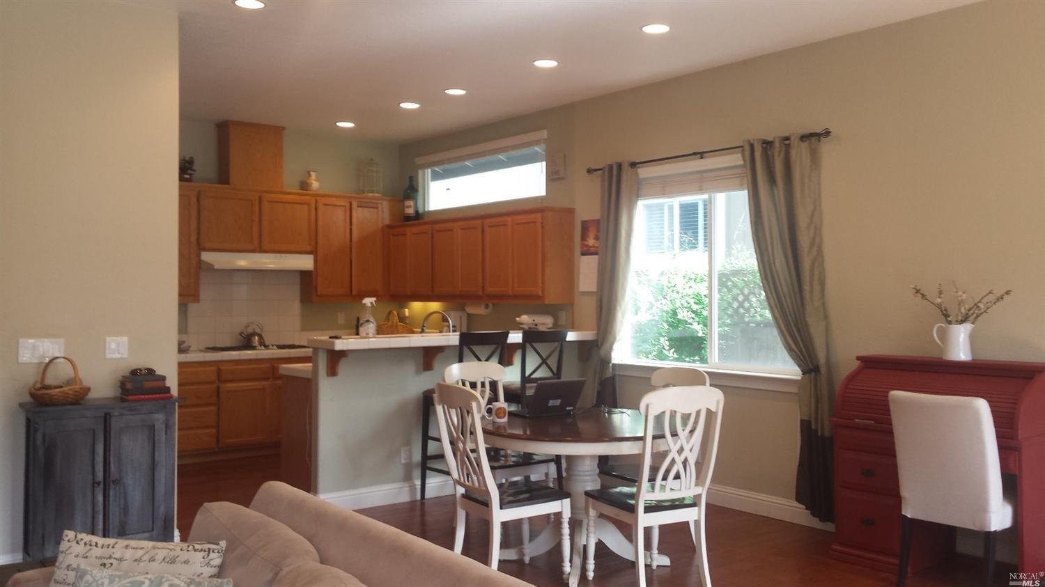 8466 Trione Circle, Windsor, United States 95492