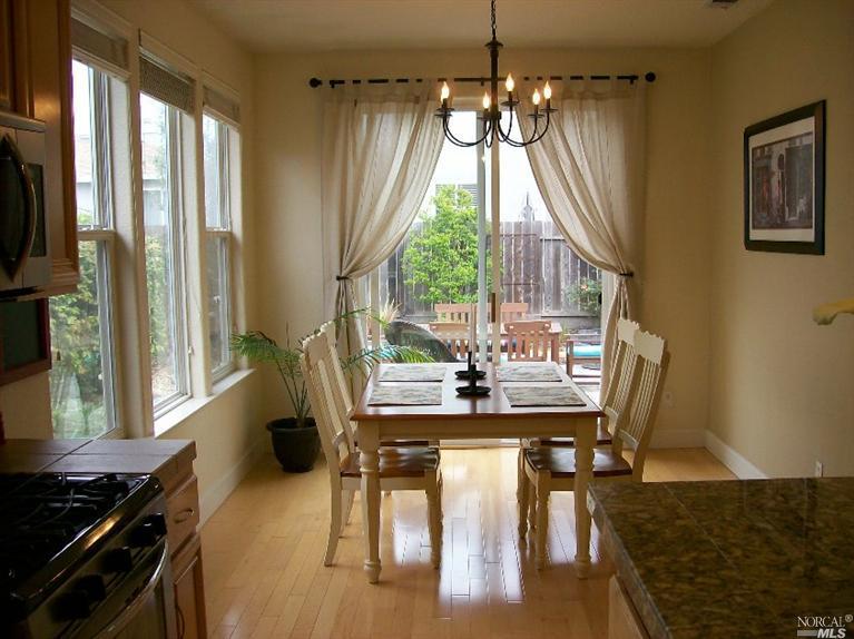 270 Bouquet Cir, Windsor, United States 95492