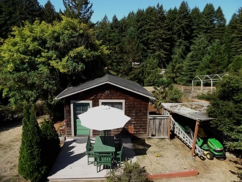 96 Beauchamp Road, Eureka, United States 95503