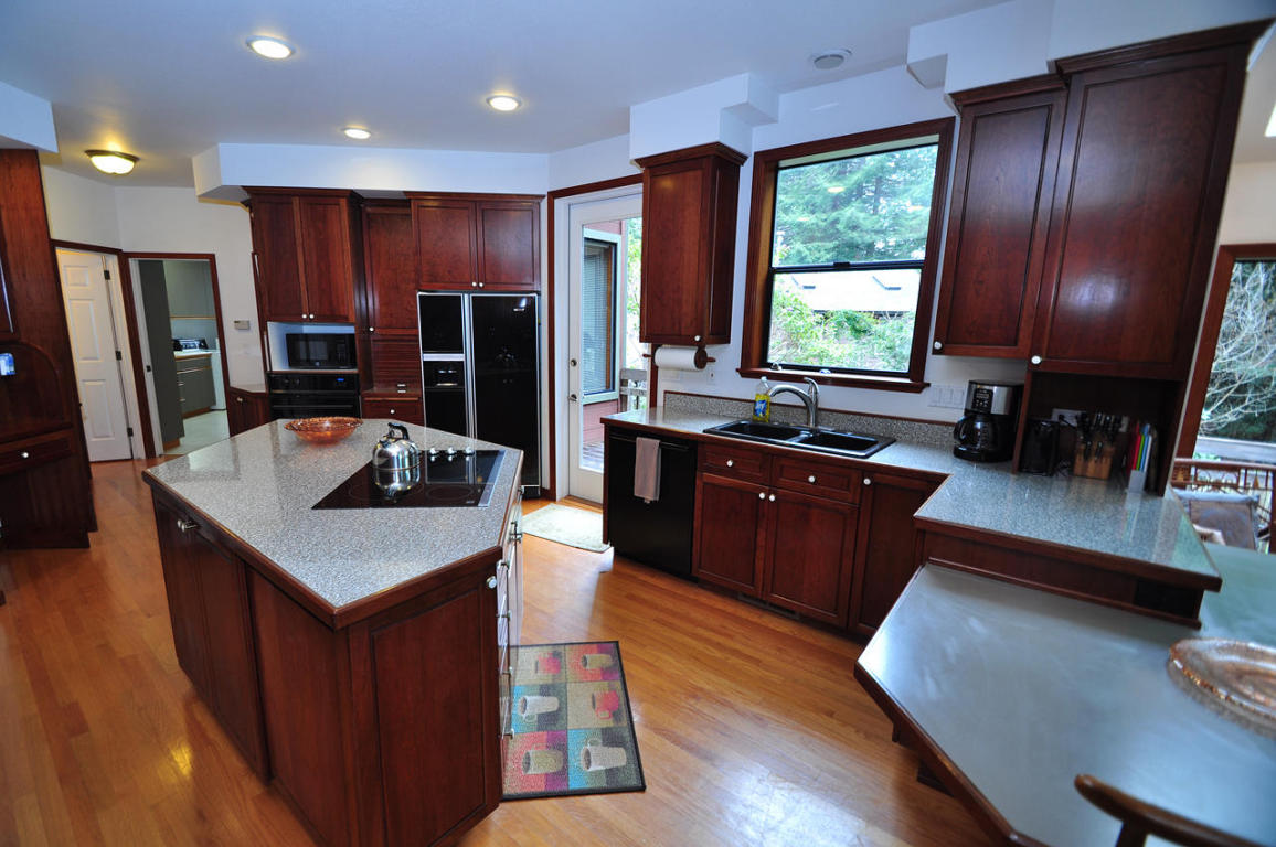 3490 McMILLAN COURT, Arcata, United States 95521