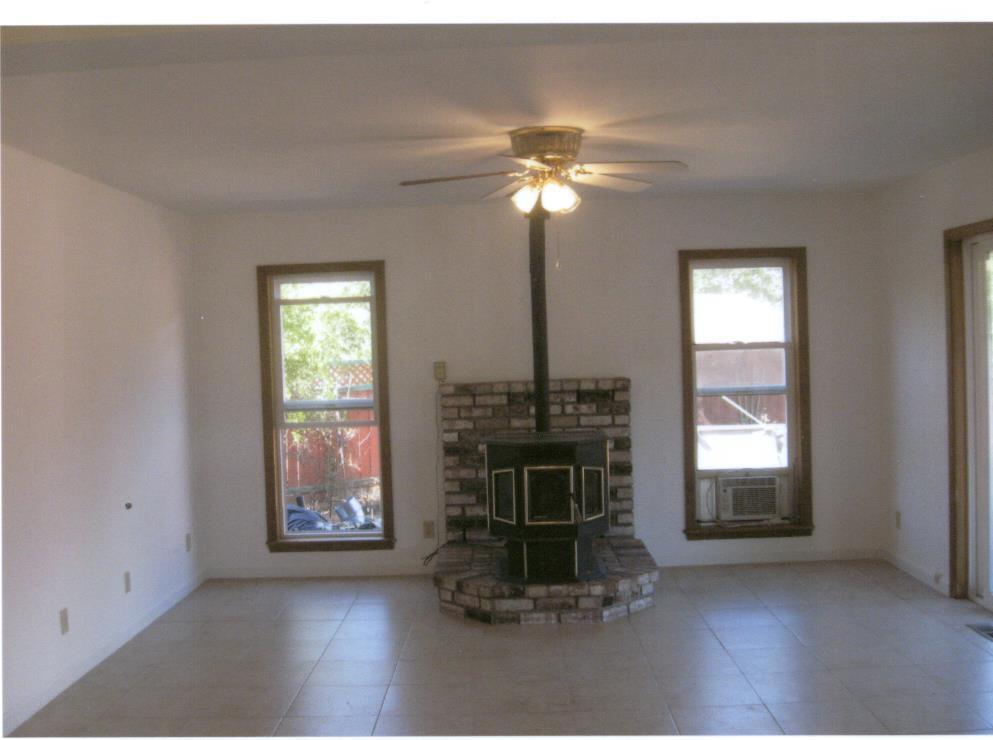 120 Wallan Road, Garberville, CA 95542