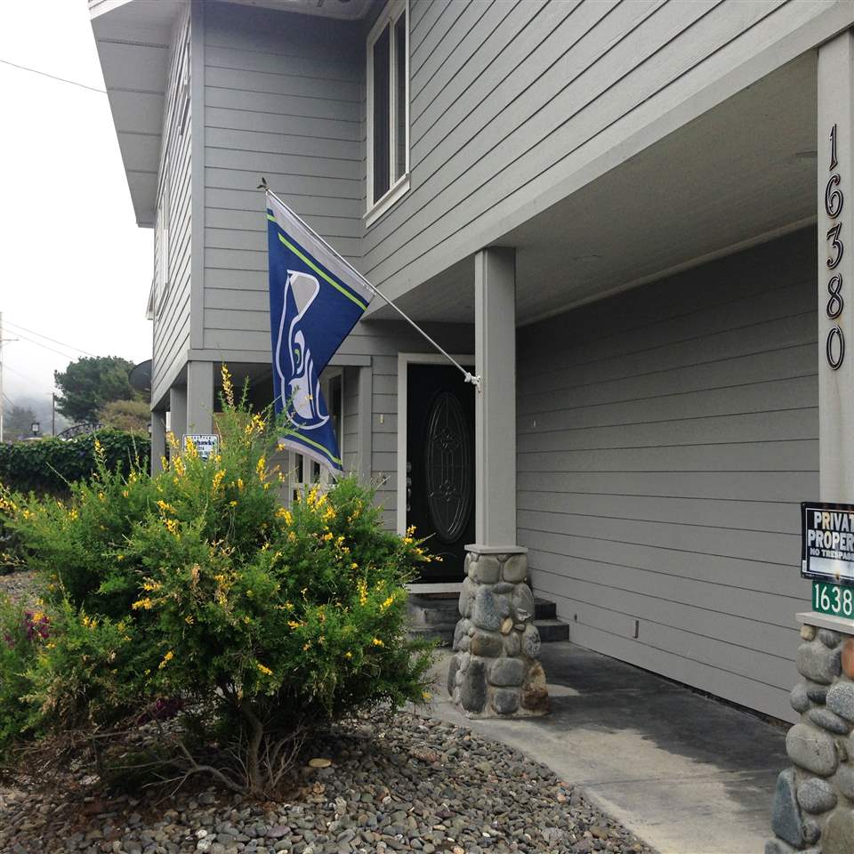 16380 Hwy. 101 N., Smith River, CA 95567