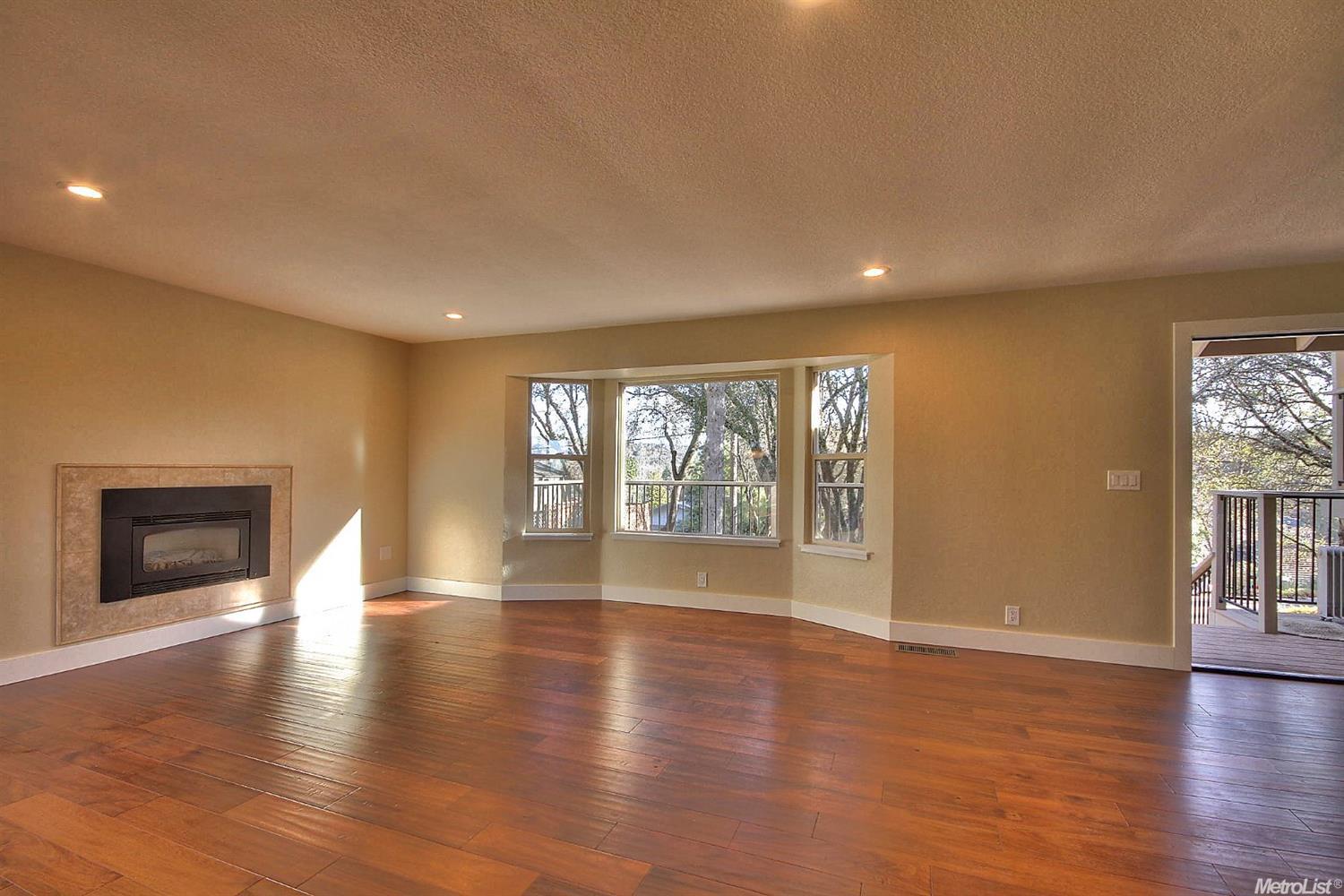 11820 Lakeshore North, Auburn, United States 95602