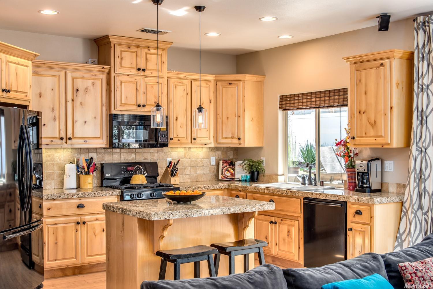 445 Miles Court, Auburn, United States 95603