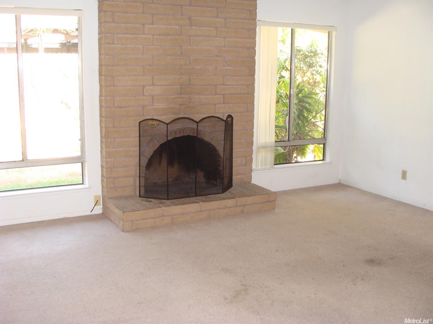 1221 Auburn Dr, Davis, United States 95616