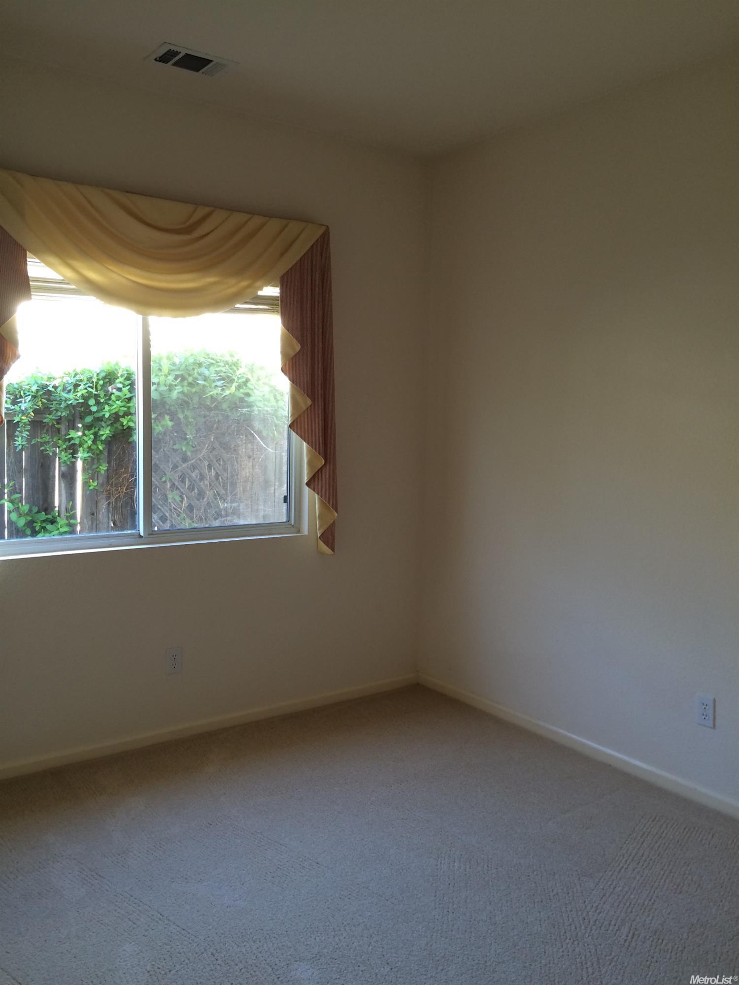 2816 Prado Ln, Davis, United States 95618