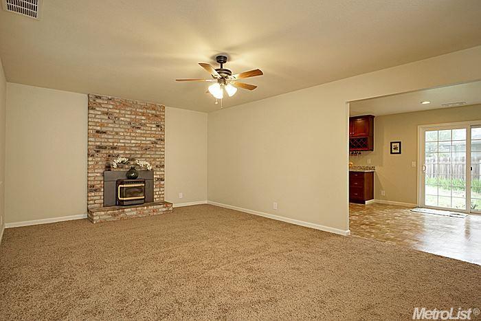 2964 Grinnel Dr, Davis, United States 95618
