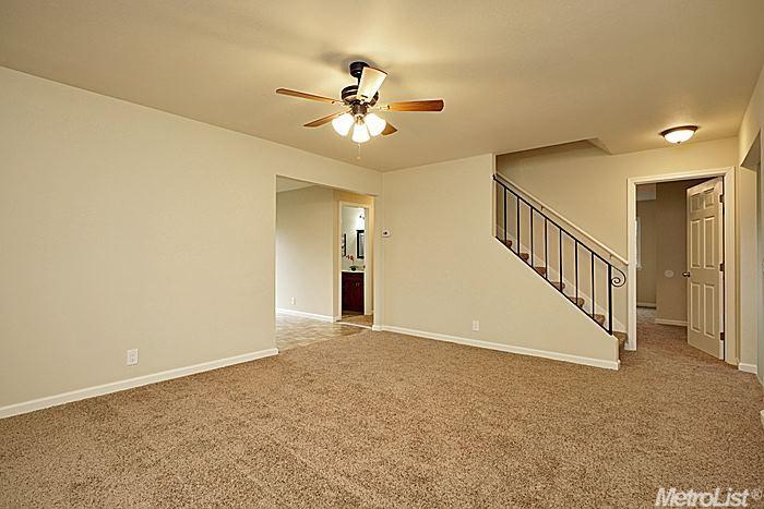 2964 Grinnel Dr, Davis, United States 95618