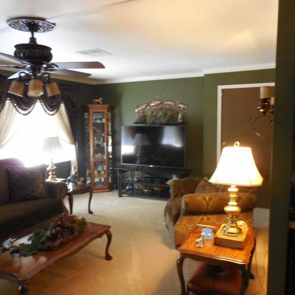 Lamplighter Sacramento Mobile Home Park5040 Jackson St #130North Highlands, CA 95660
