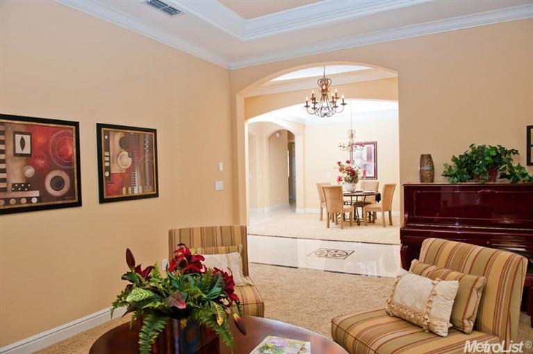 1588 Ridge Creek Way, Roseville, United States 95661