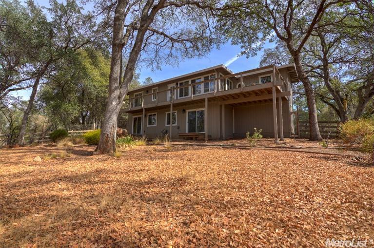 1156 Large Oak Dr, Placerville, United States 95667