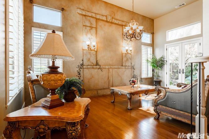 11700 New Albion Dr, Gold River, United States 95670