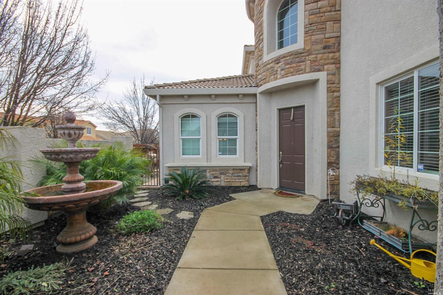 542 Coyote Hills Court, Vacaville, United States 95688