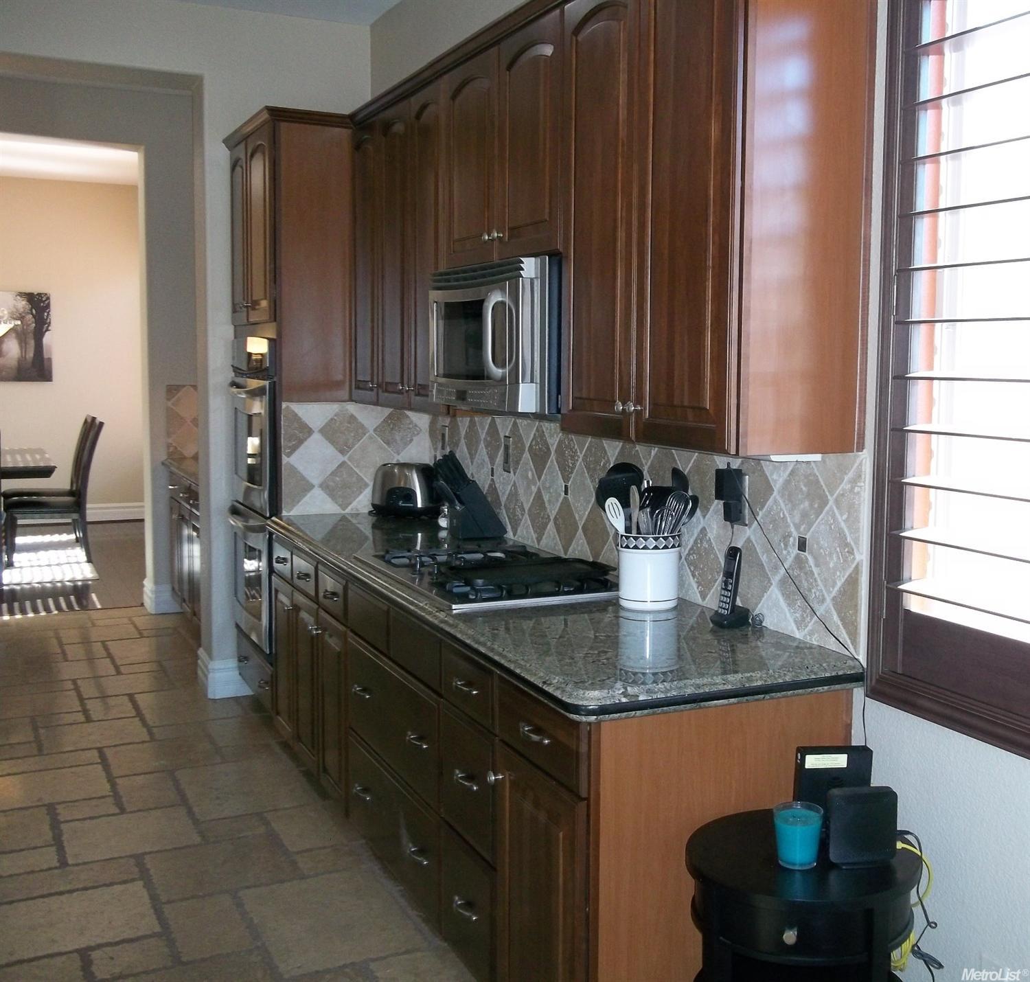 18058 Mallard St, Woodland, United States 95695
