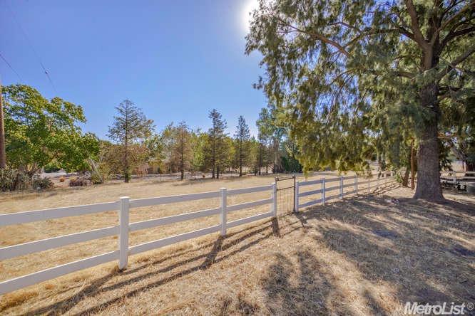19590 Hillcrest Dr, Woodland, United States 95695
