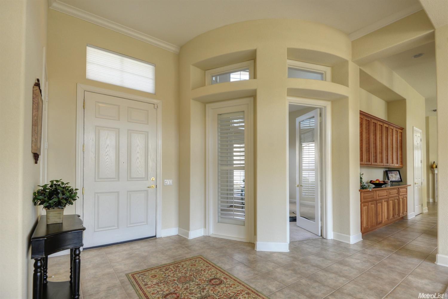 881 Wildomar Ln, Roseville, United States 95747
