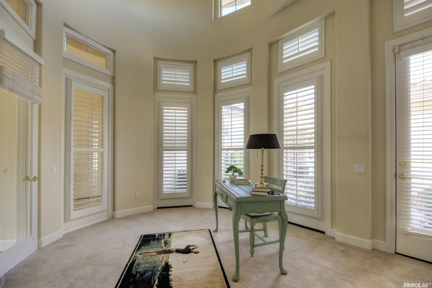 881 Wildomar Ln, Roseville, United States 95747