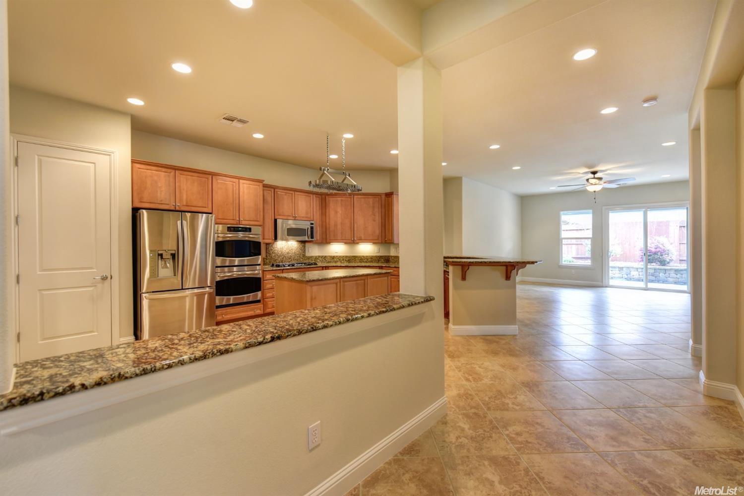 2224 Shaldon Ln, Roseville, United States 95747