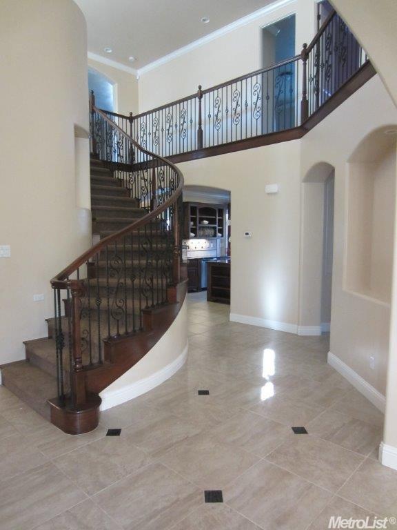 8600Indianwood Way, Roseville, United States 95747